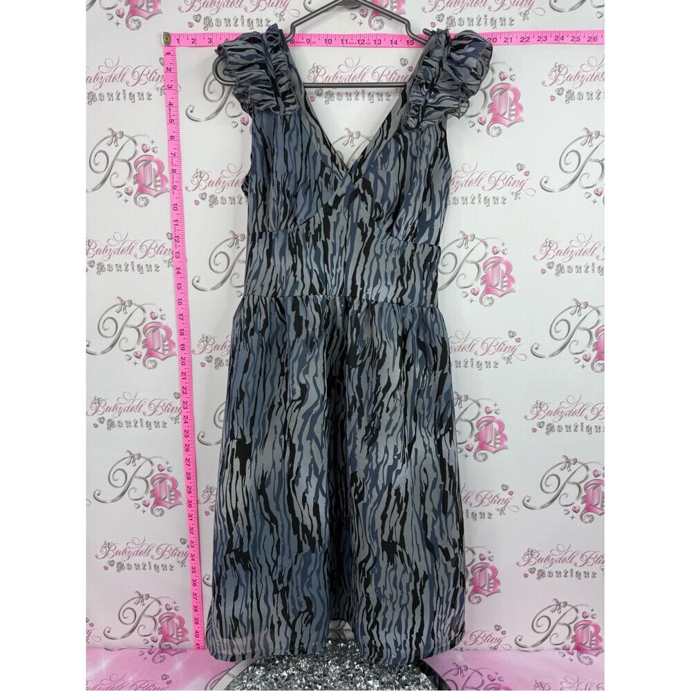 COUPE COLLECTION DRESS Ruffled Shoulder V-Neck Midi Dress in Gray and Black NEW